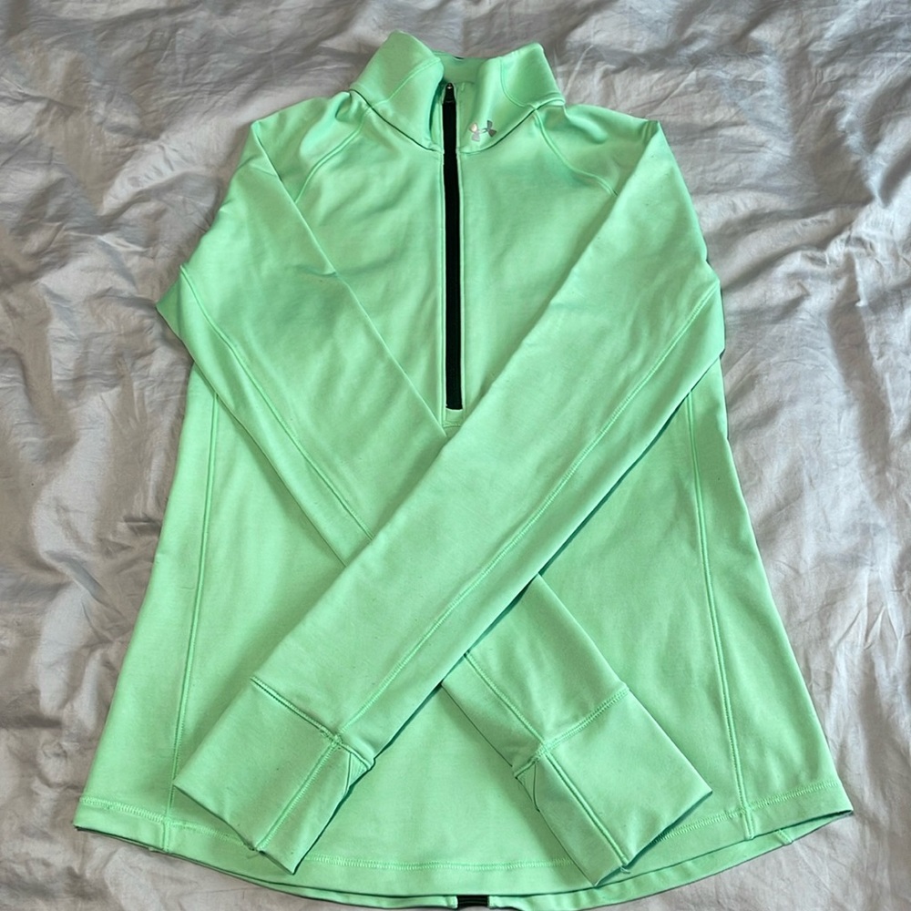 Under Armour workout top size small